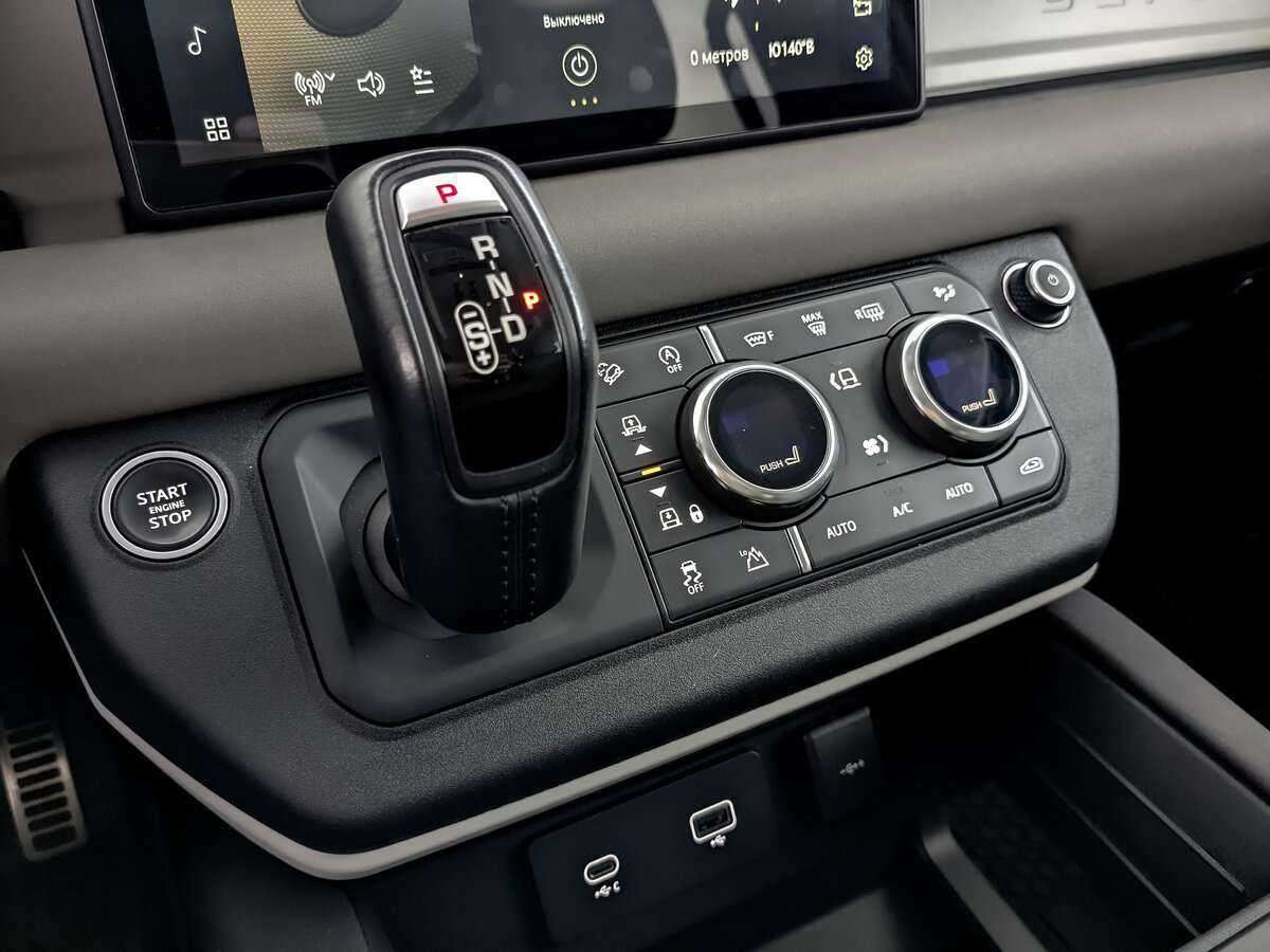 Купить Land Rover Defender с пробегом. Фото: #17