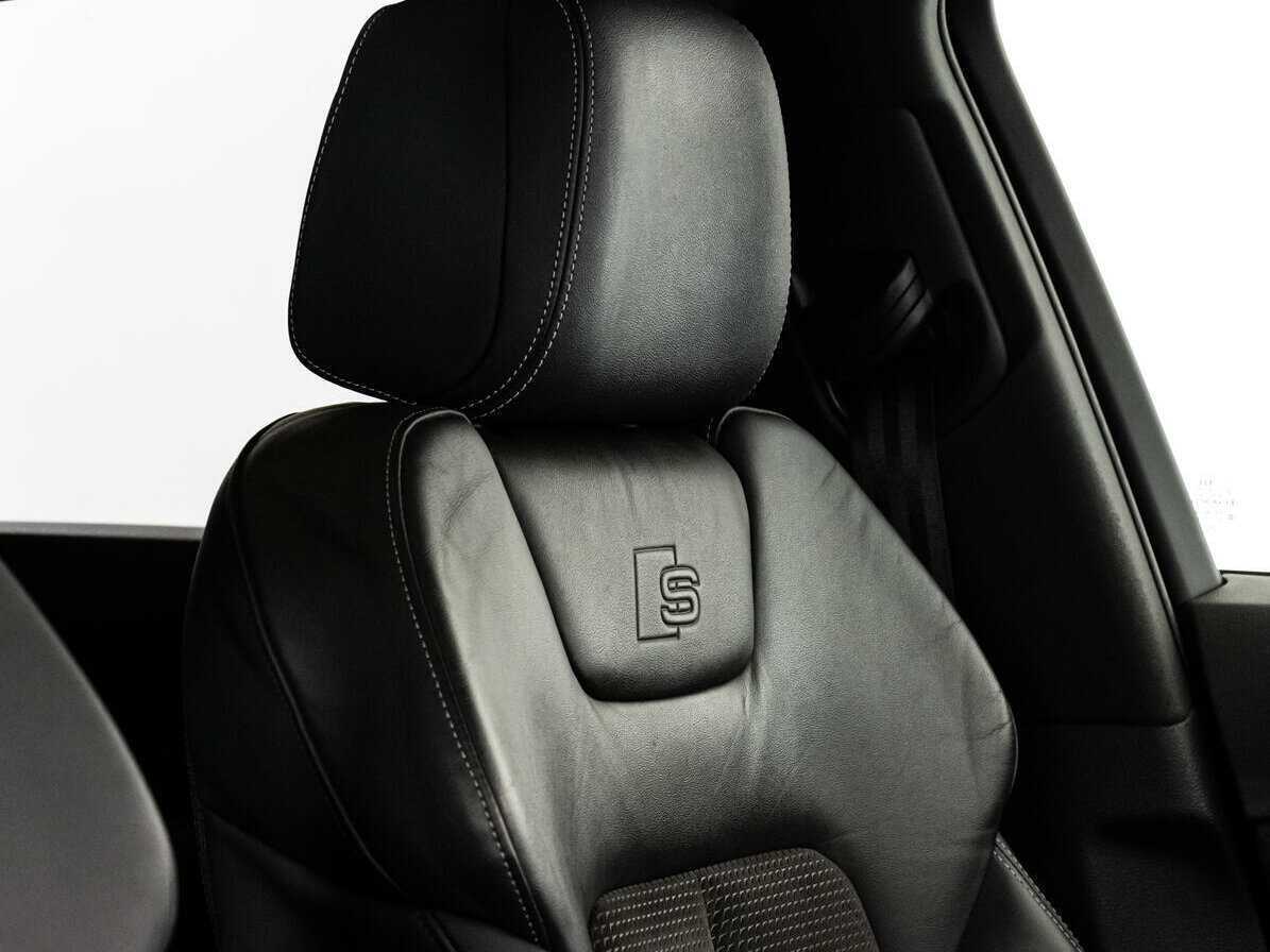 Купить Audi e-tron с пробегом. Фото: #18