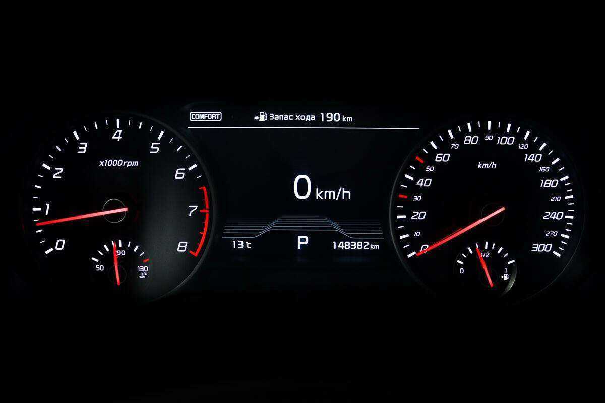Купить Kia Stinger с пробегом. Фото: #9