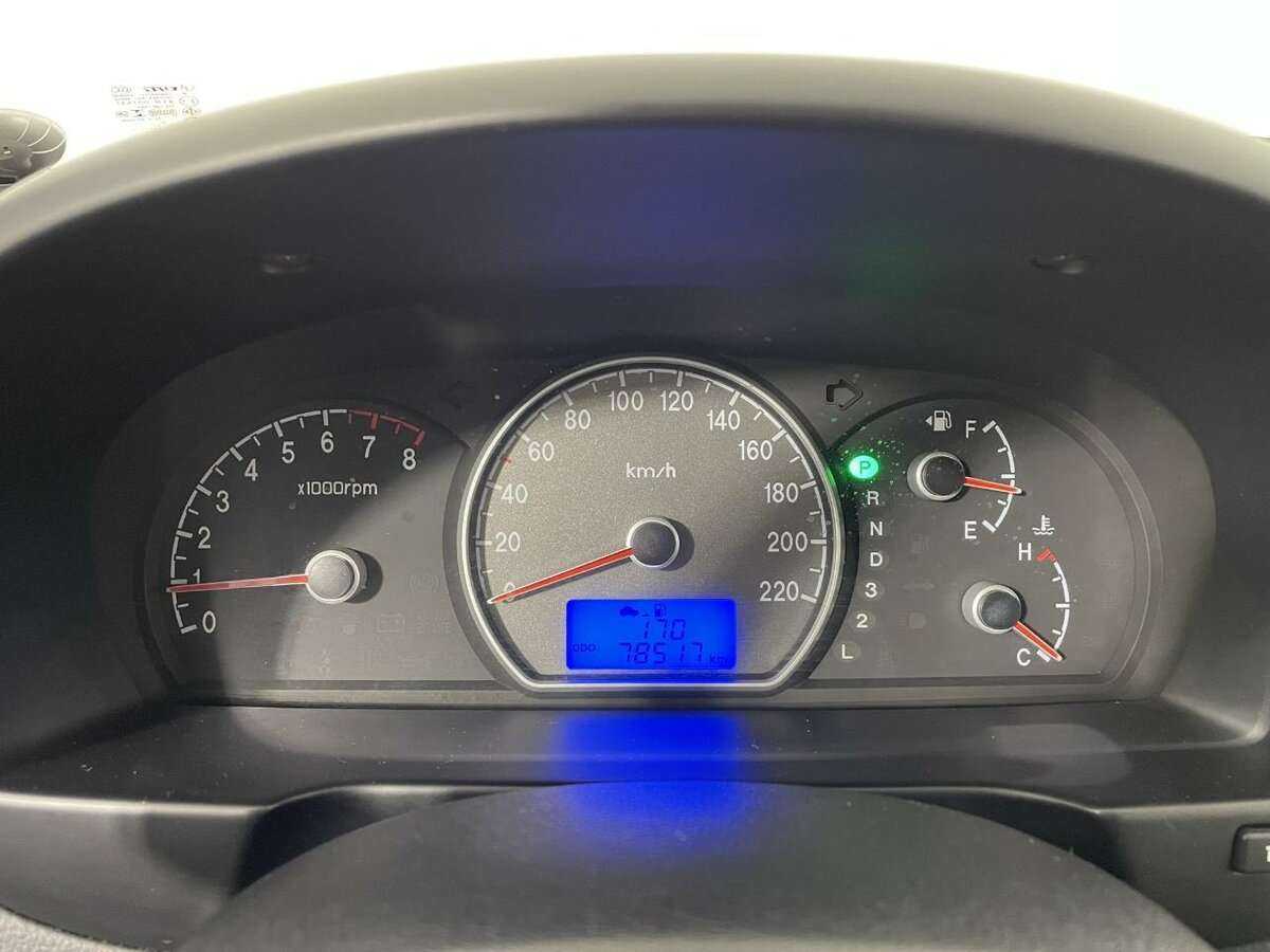 Купить Hyundai Elantra с пробегом. Фото: #10