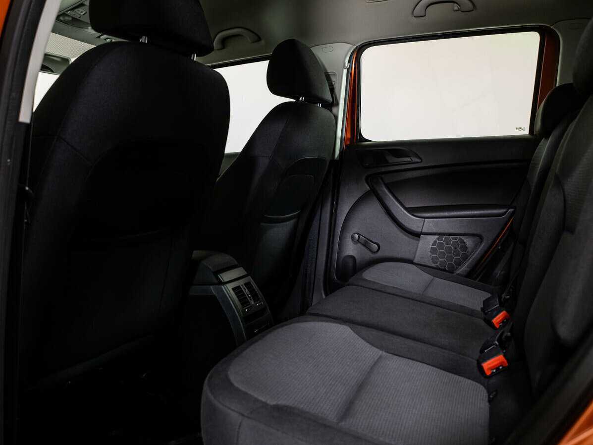 Купить Skoda Yeti с пробегом. Фото: #8