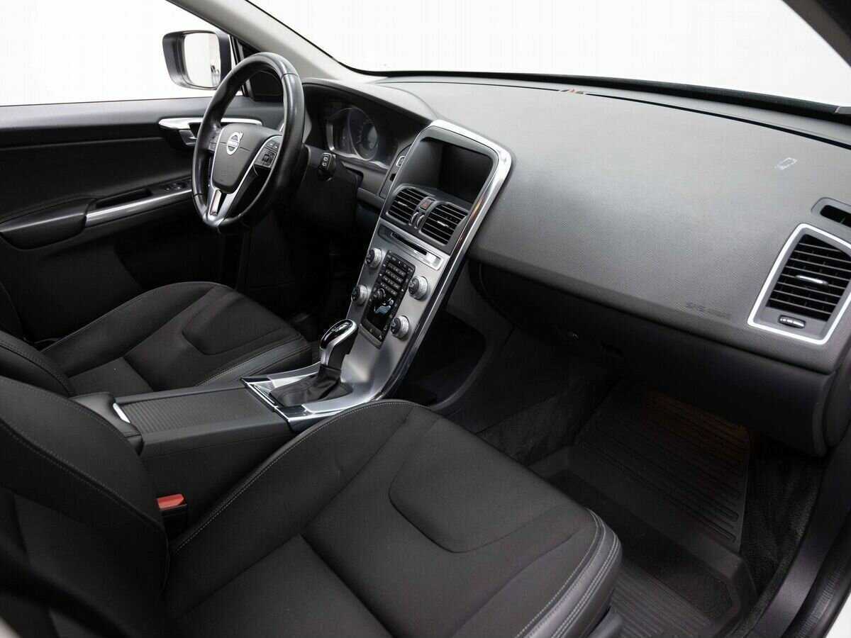Купить Volvo XC60 с пробегом. Фото: #10