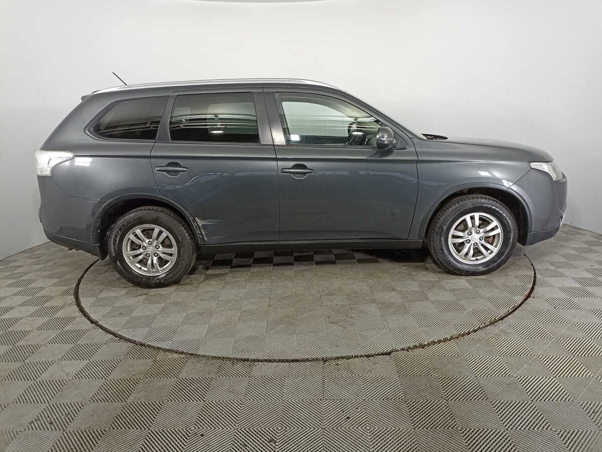 Купить Mitsubishi Outlander с пробегом. Фото: #3