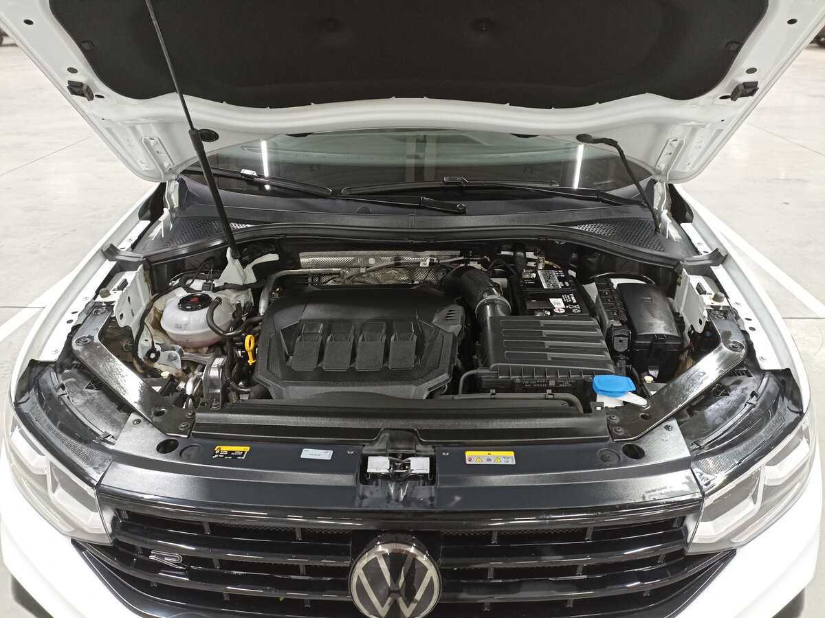Купить Volkswagen Tiguan с пробегом. Фото: #8