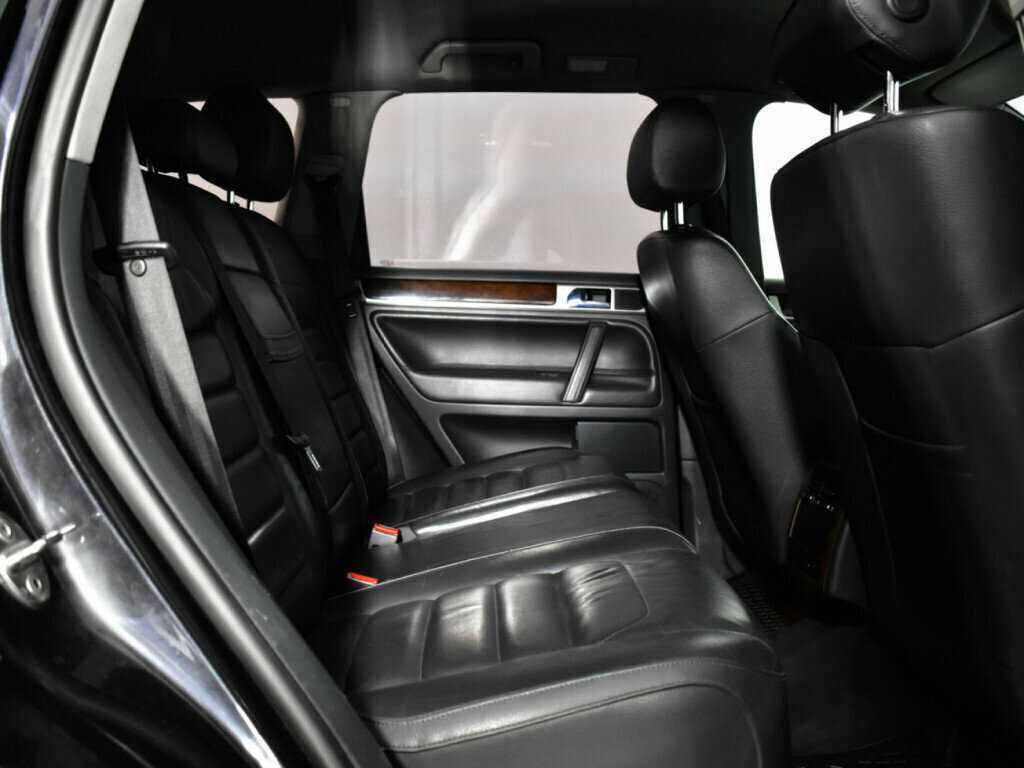 Купить Volkswagen Touareg с пробегом. Фото: #9