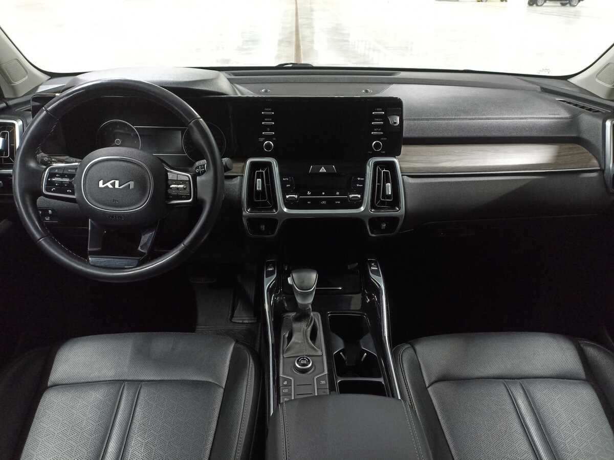Купить Kia Sorento с пробегом. Фото: #13