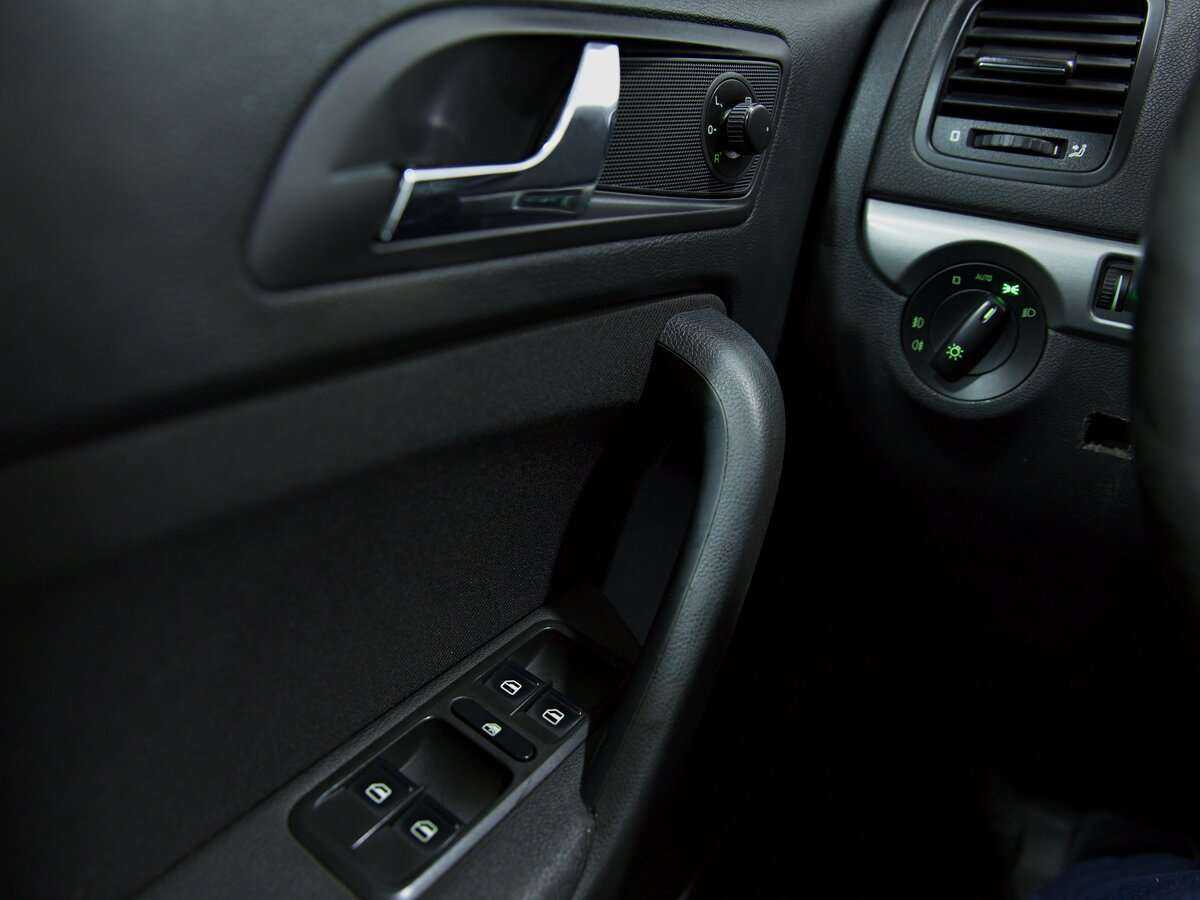 Купить Skoda Yeti с пробегом. Фото: #7