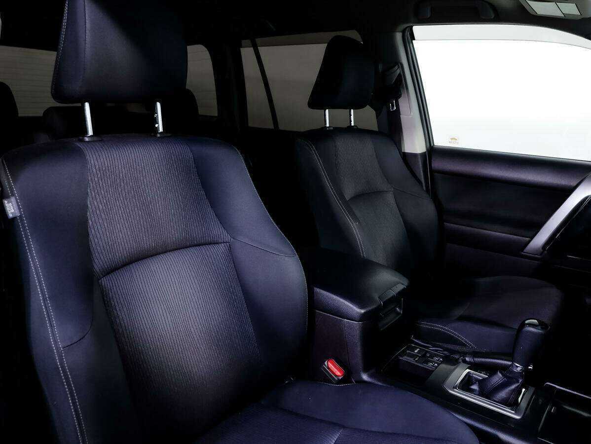 Купить Toyota Land Cruiser Prado с пробегом. Фото: #9