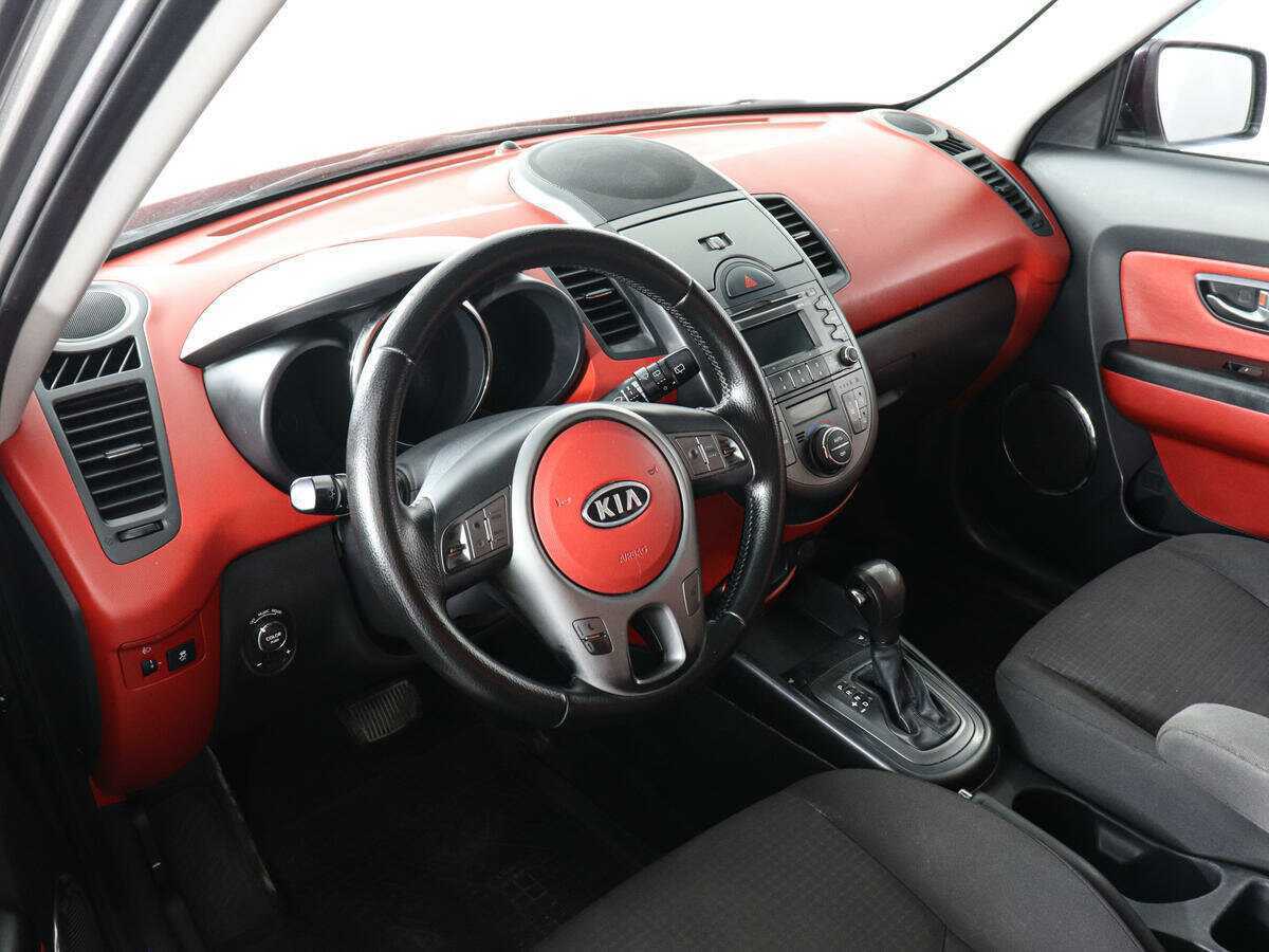 Купить Kia Soul с пробегом. Фото: #2
