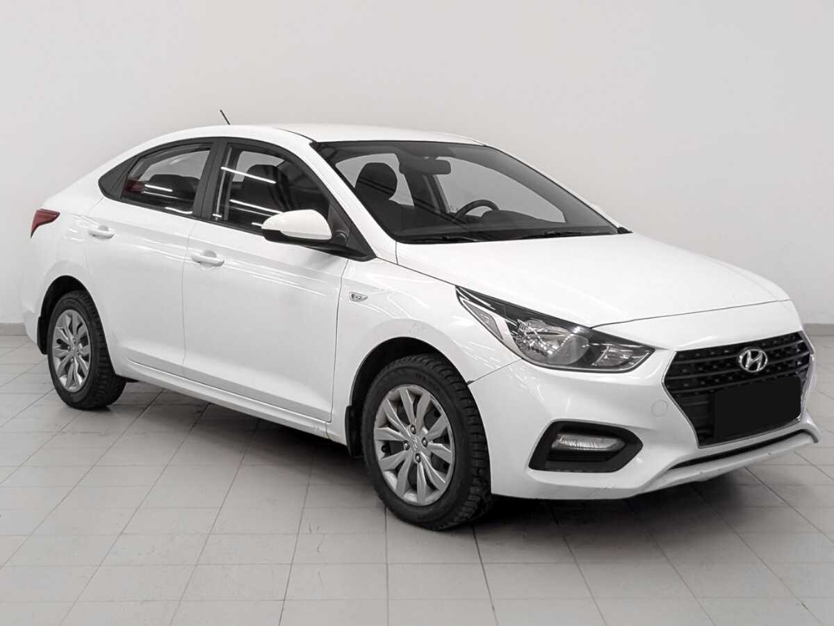 Купить Hyundai Solaris с пробегом. Фото: #2
