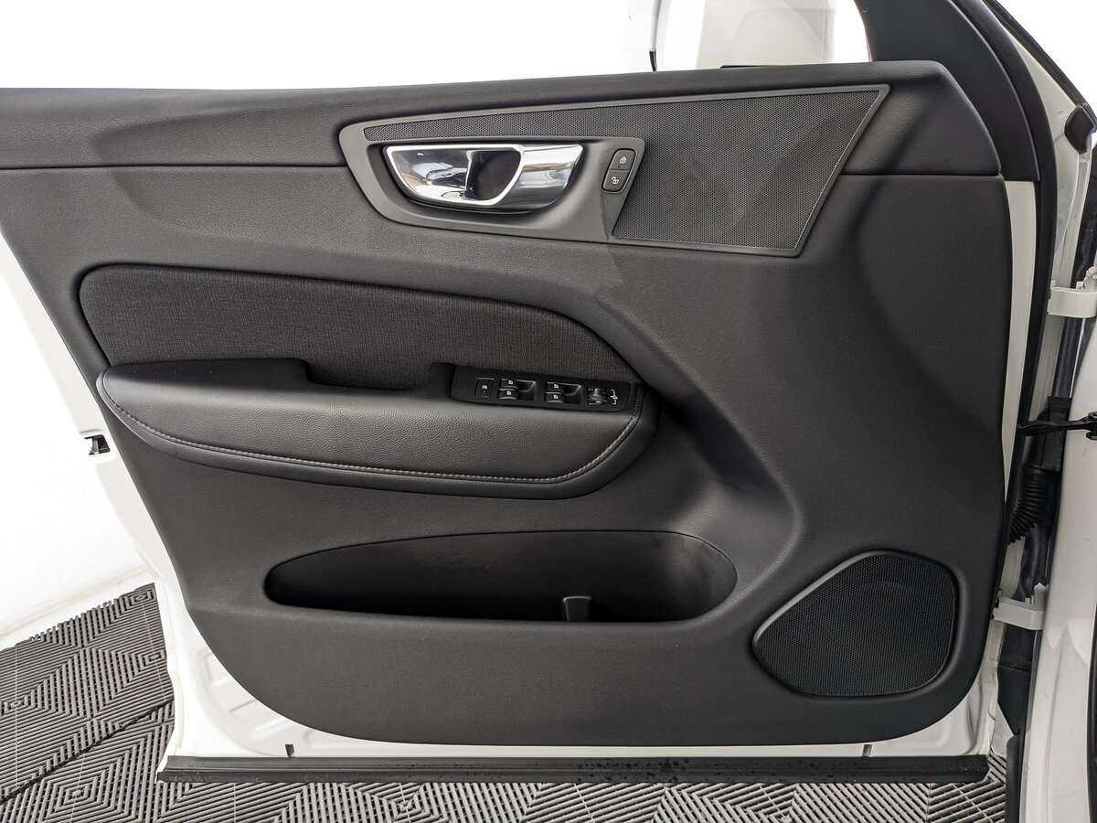 Купить Volvo XC60 с пробегом. Фото: #14