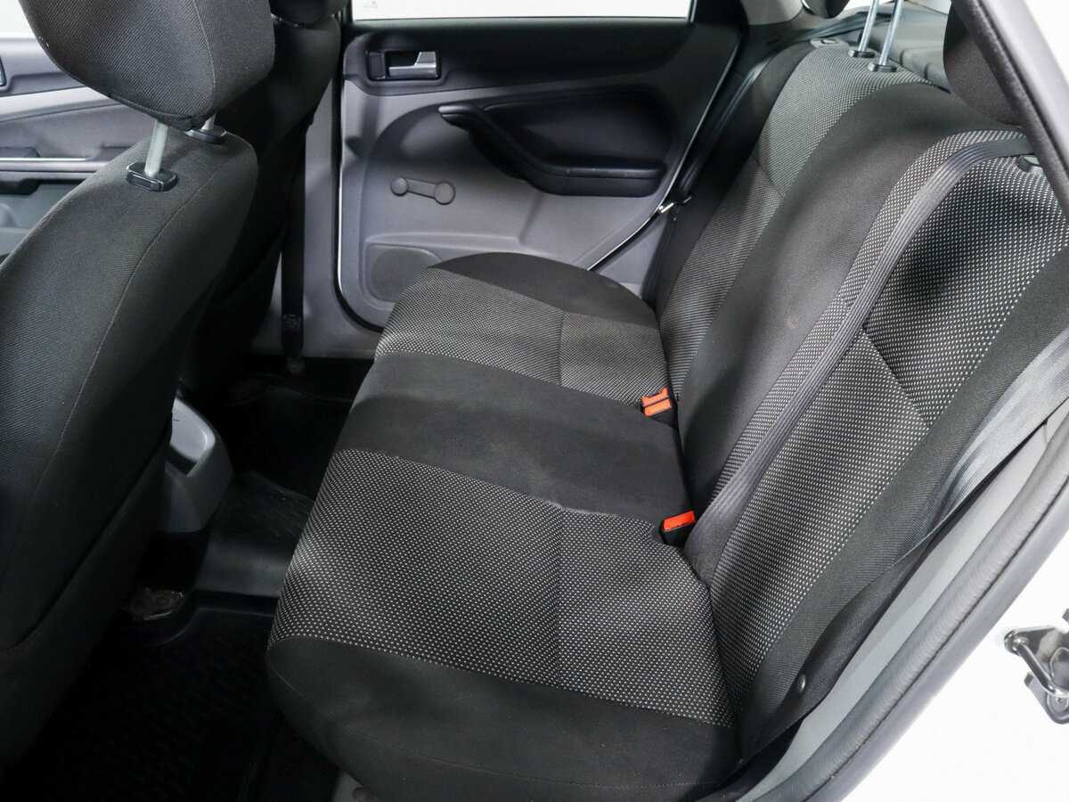 Купить Ford Focus с пробегом. Фото: #9