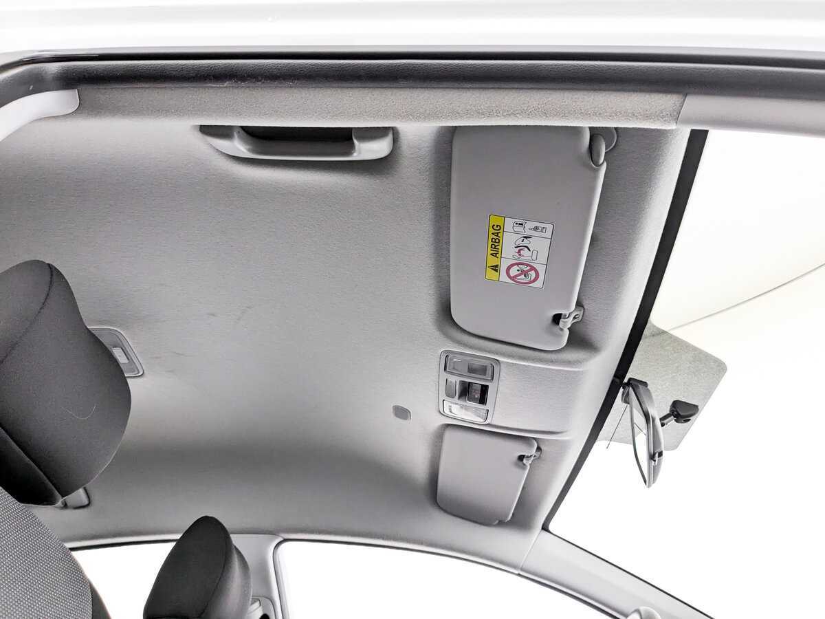 Купить Hyundai Solaris с пробегом. Фото: #16