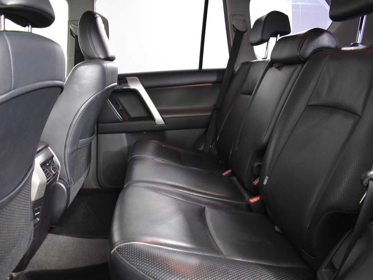 Купить Toyota Land Cruiser Prado с пробегом. Фото: #7