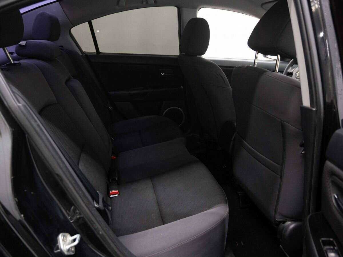 Купить Mazda 3 с пробегом. Фото: #9