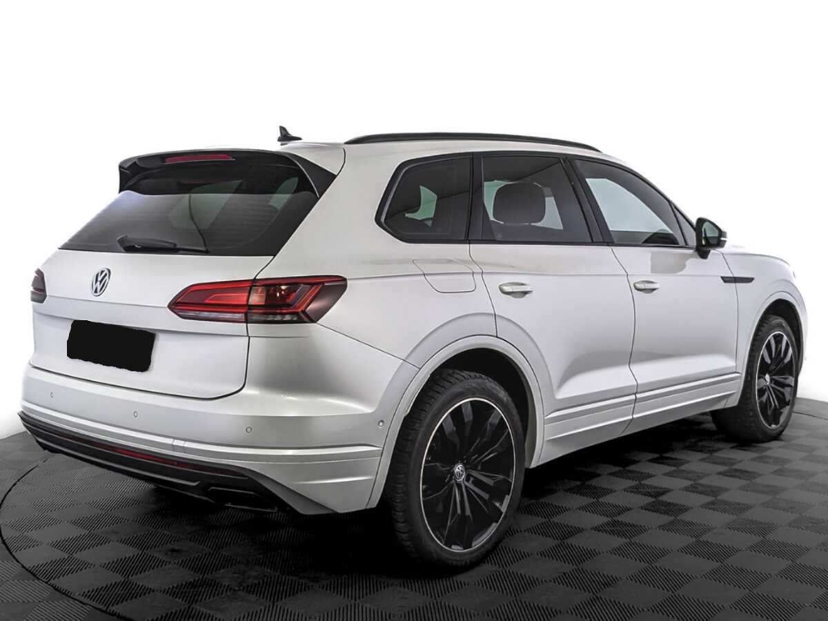 Купить Volkswagen Touareg с пробегом. Фото: #4