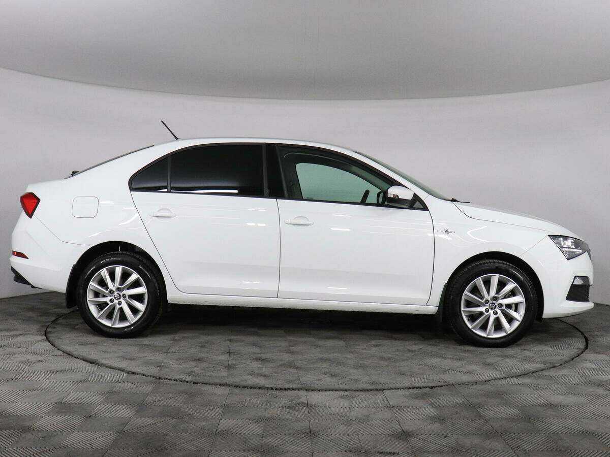 Купить Skoda Rapid с пробегом. Фото: #3