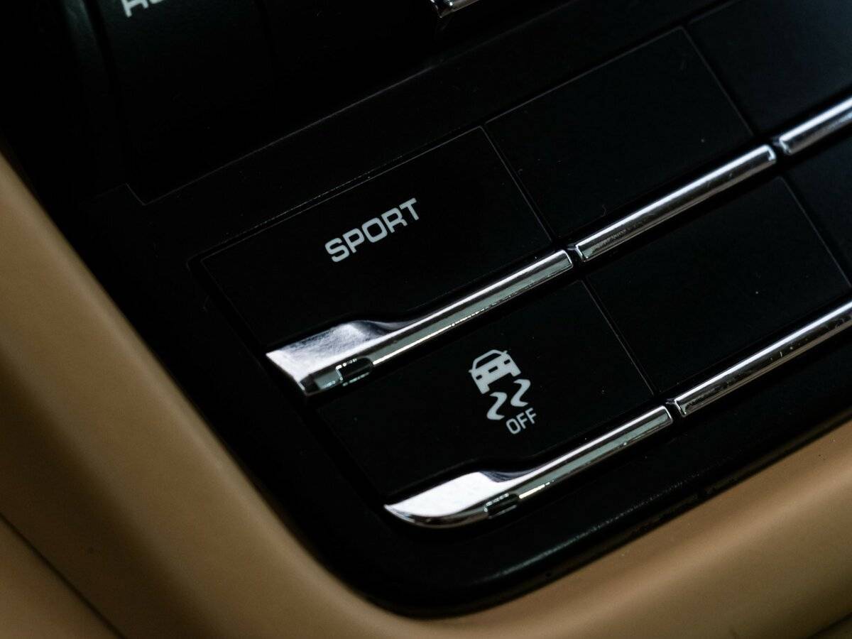 Купить Porsche Cayenne с пробегом. Фото: #15