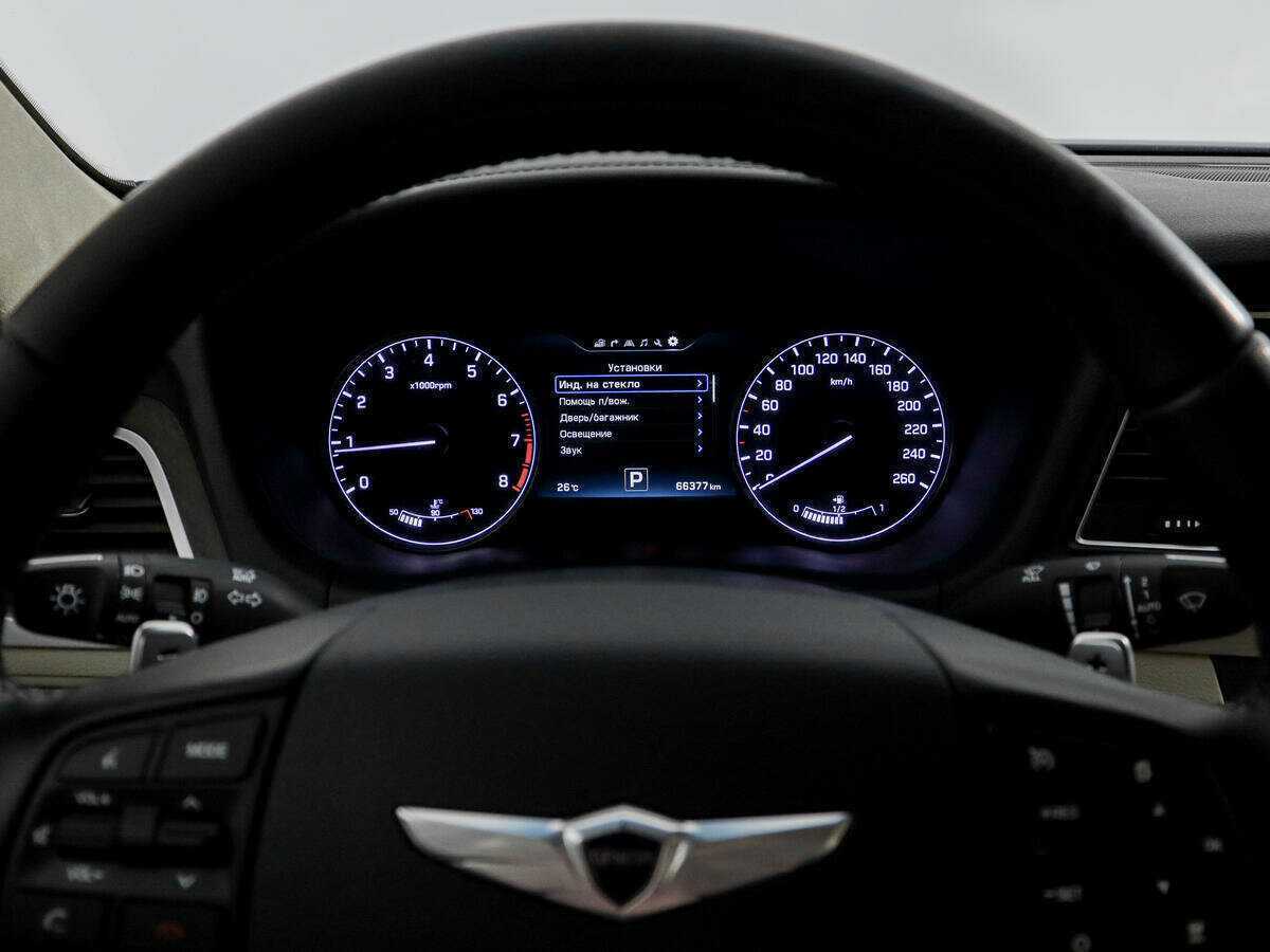 Купить Hyundai Genesis с пробегом. Фото: #16