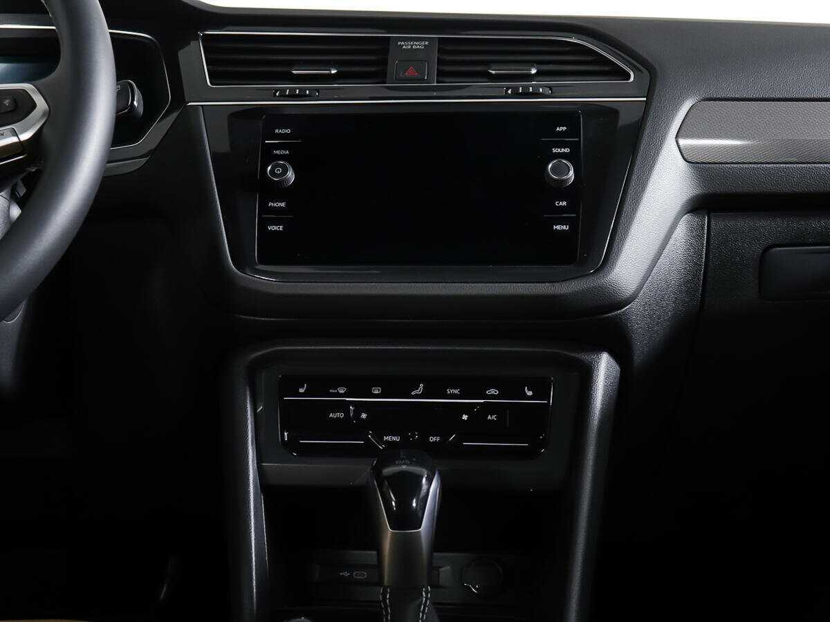 Купить Volkswagen Tiguan с пробегом. Фото: #10