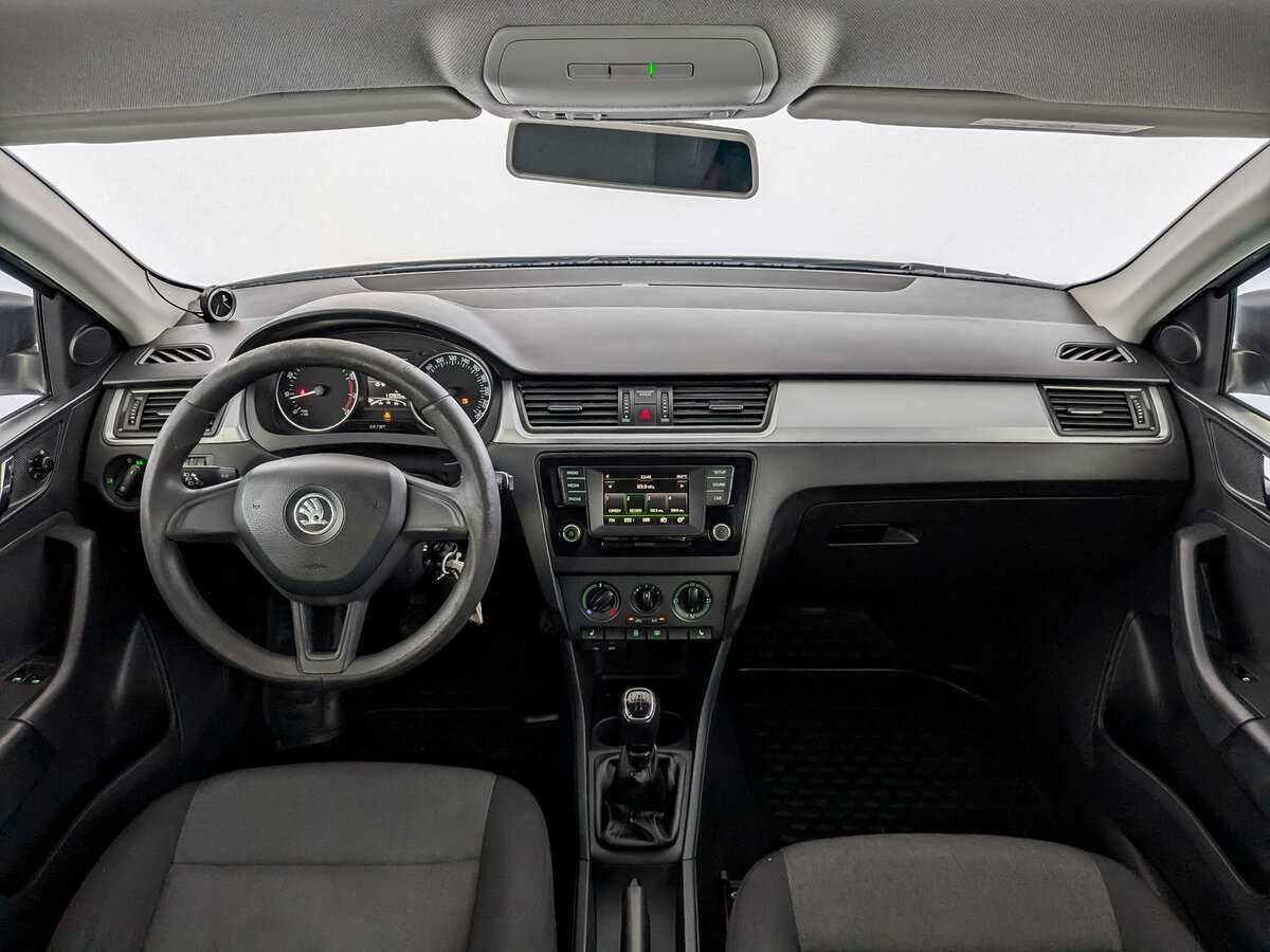 Купить Skoda Rapid с пробегом. Фото: #13