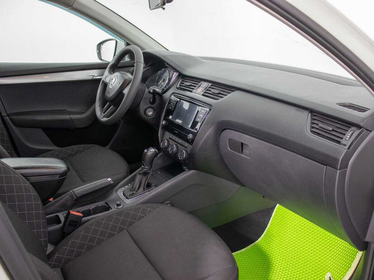 Купить Skoda Octavia с пробегом. Фото: #8