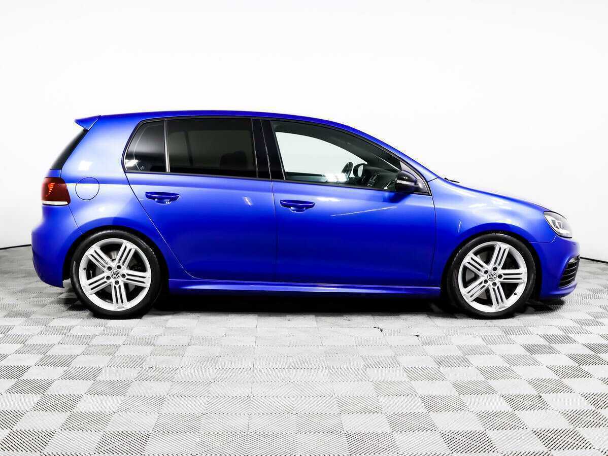 Купить Volkswagen Golf R с пробегом. Фото: #3