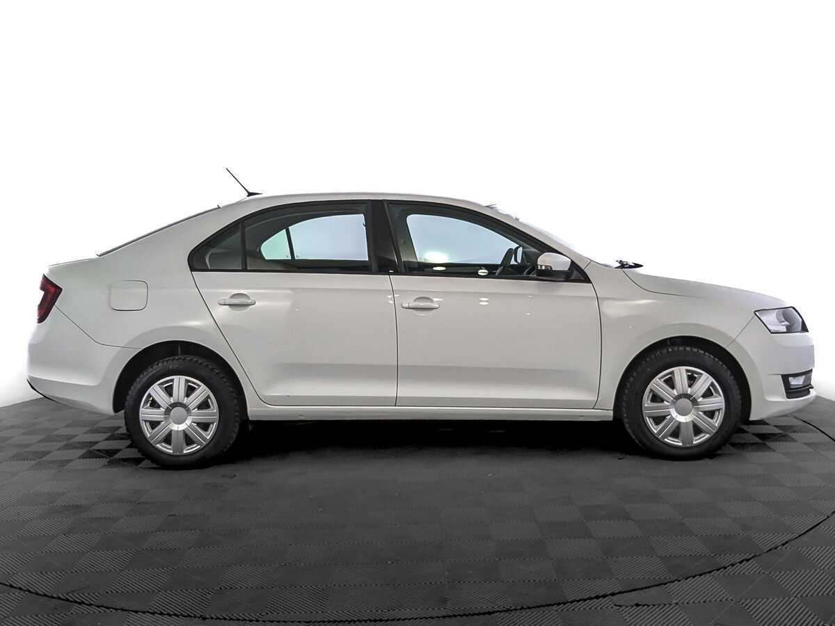 Купить Skoda Rapid с пробегом. Фото: #3