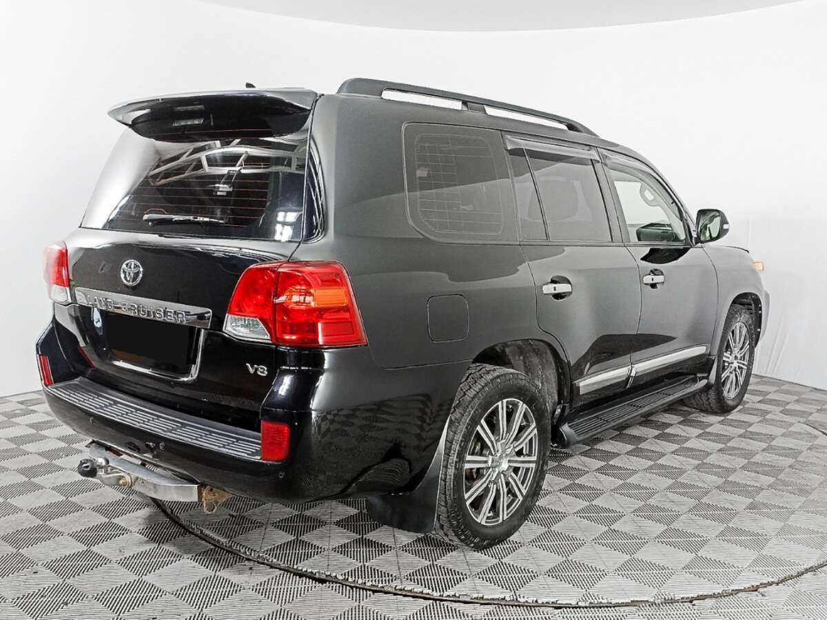 Купить Toyota Land Cruiser с пробегом. Фото: #3