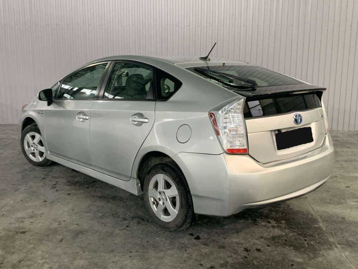 Купить Toyota Prius с пробегом. Фото: #6
