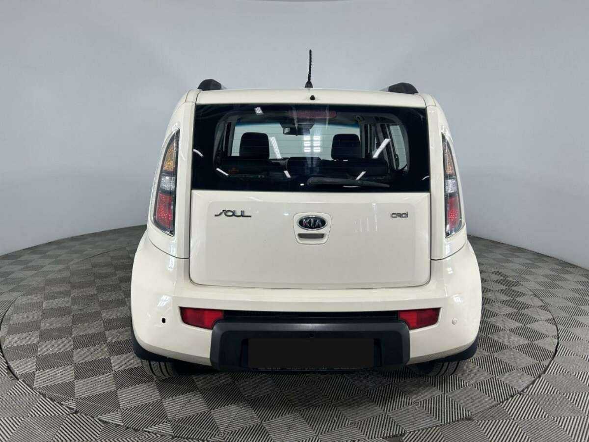 Купить Kia Soul с пробегом. Фото: #2