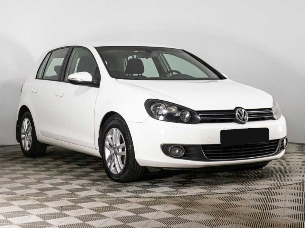 Купить Volkswagen Golf с пробегом. Фото: #2