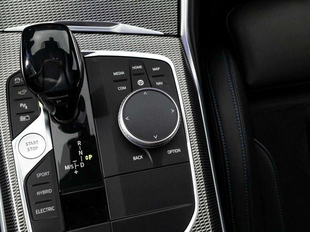 Купить BMW 3 серии с пробегом. Фото: #17