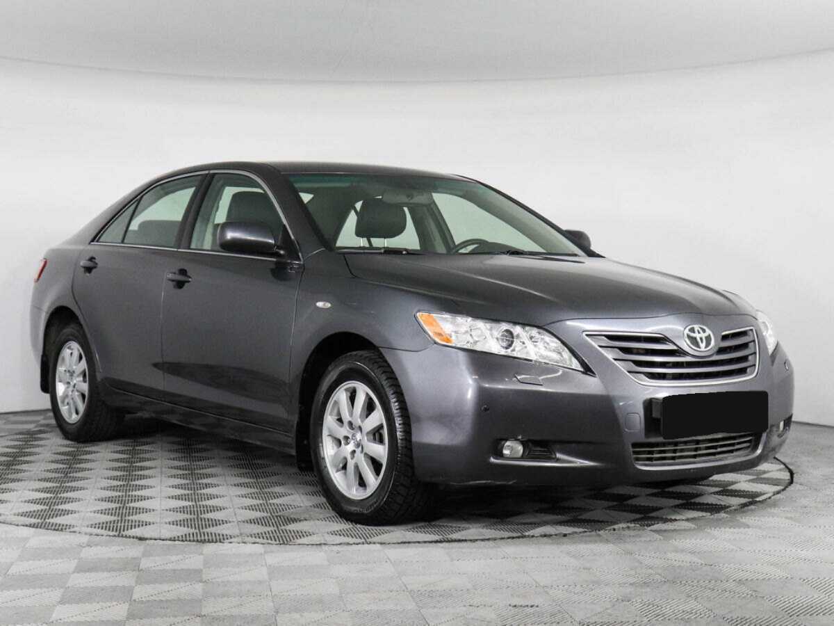 Купить Toyota Camry с пробегом. Фото: #2
