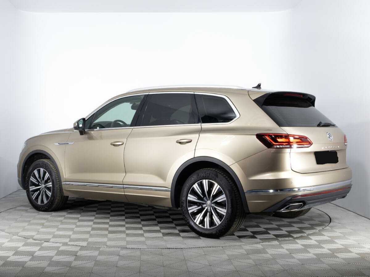 Купить Volkswagen Touareg с пробегом. Фото: #6