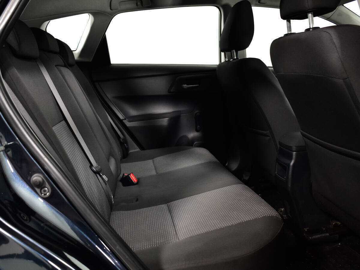 Купить Toyota Auris с пробегом. Фото: #9