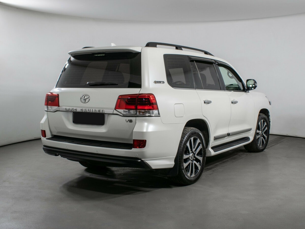 Купить Toyota Land Cruiser с пробегом. Фото: #4