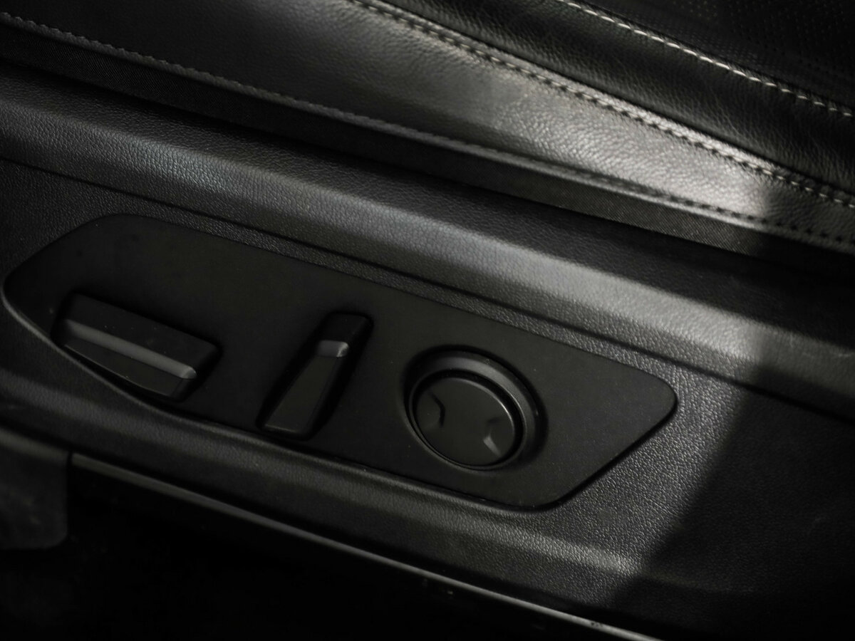 Купить Kia Sorento с пробегом. Фото: #23