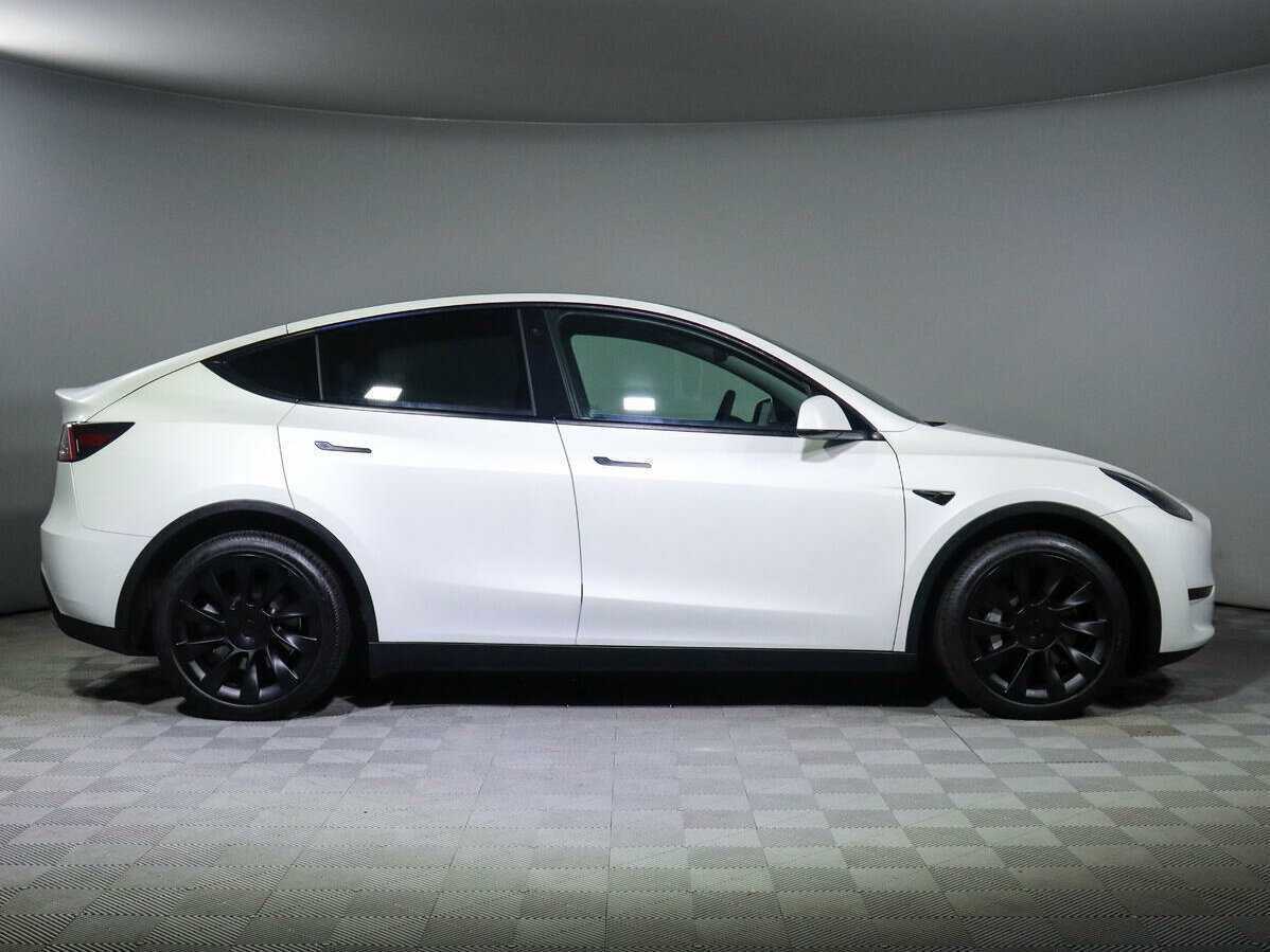 Купить Tesla Model Y с пробегом. Фото: #2