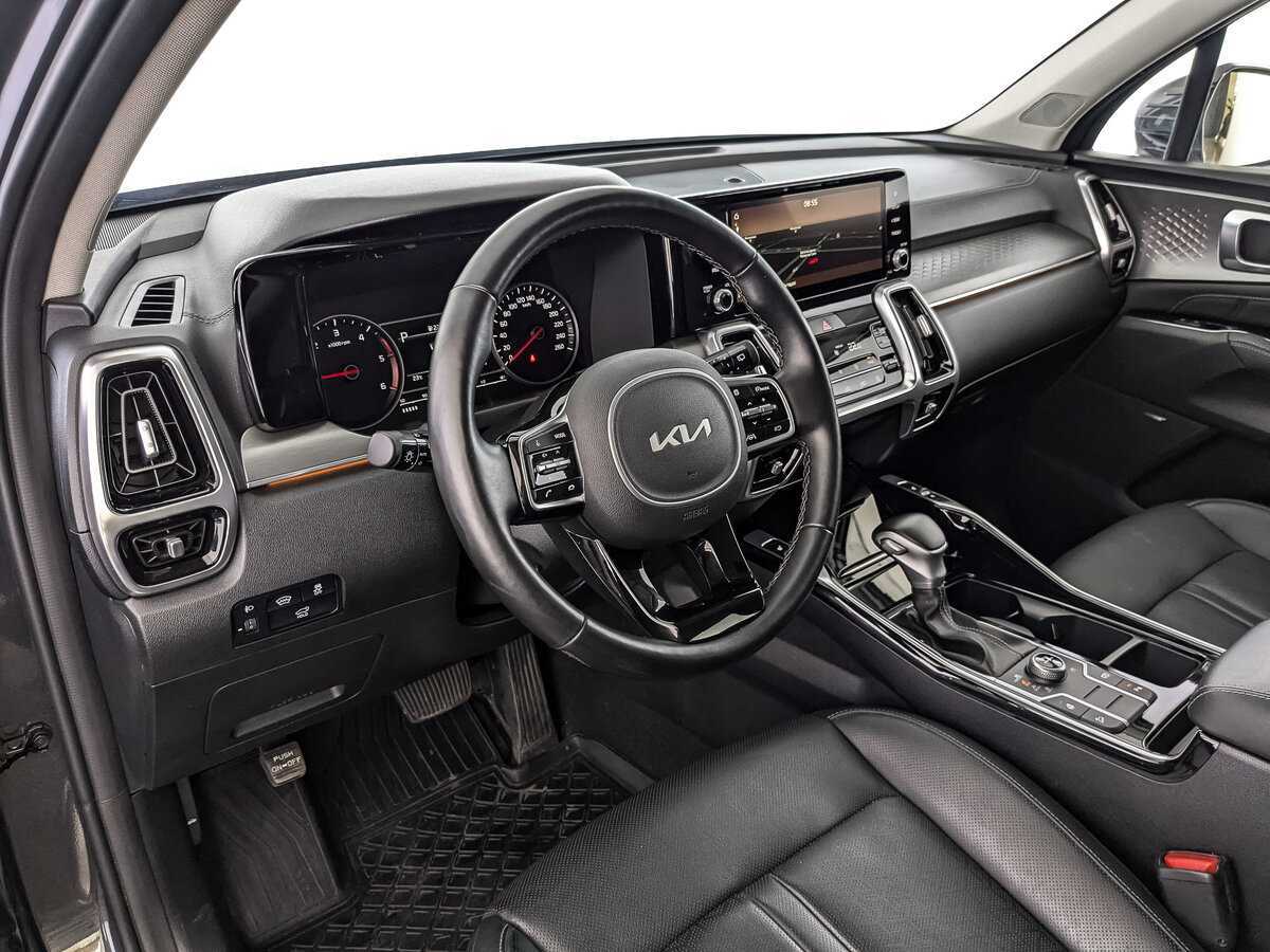 Купить Kia Sorento с пробегом. Фото: #10