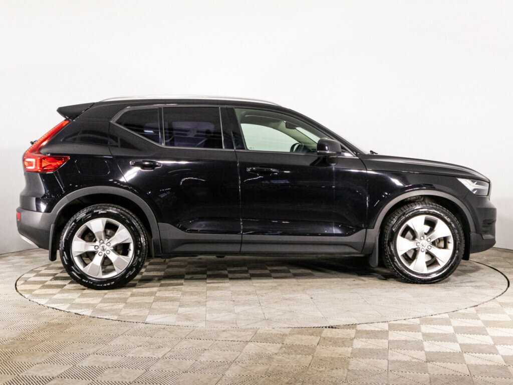 Купить Volvo XC40 с пробегом. Фото: #3