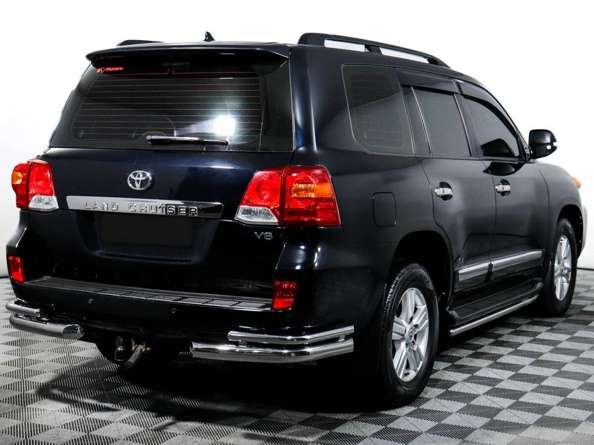 Купить Toyota Land Cruiser с пробегом. Фото: #4
