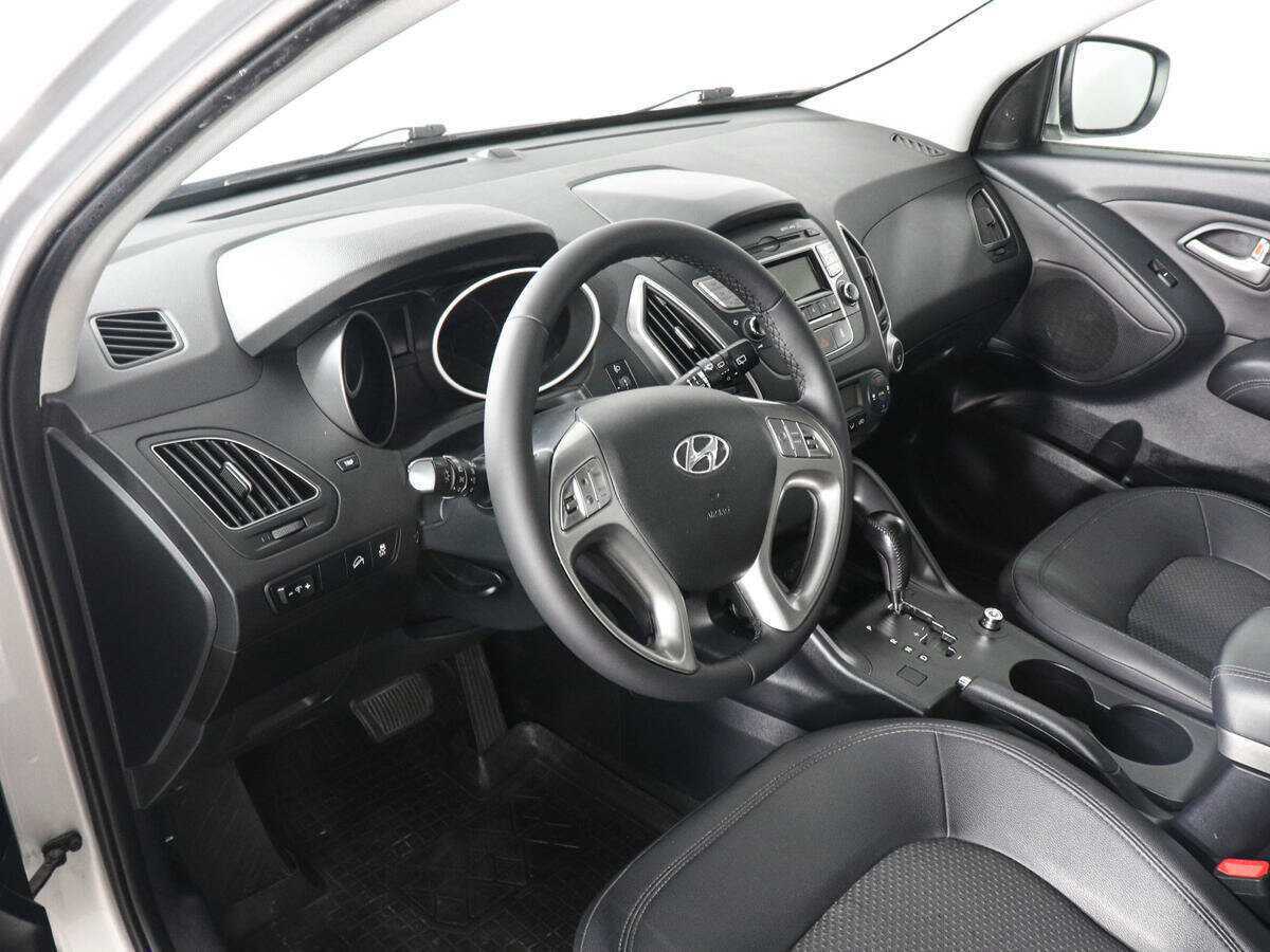 Купить Hyundai ix35 с пробегом. Фото: #8