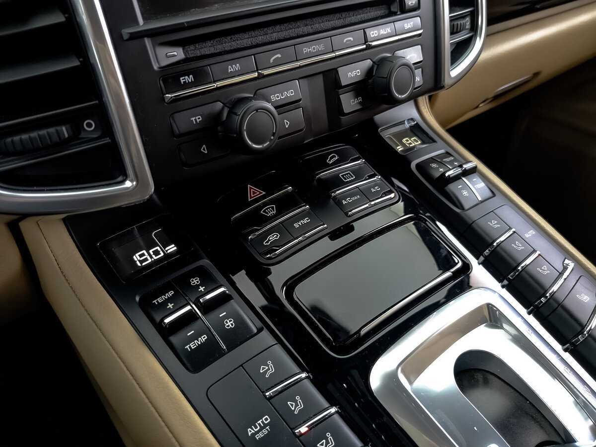 Купить Porsche Cayenne с пробегом. Фото: #16