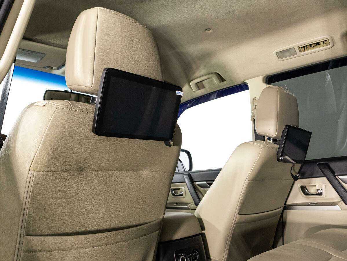 Купить Mitsubishi Pajero с пробегом. Фото: #13