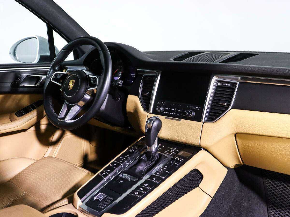 Купить Porsche Macan с пробегом. Фото: #4