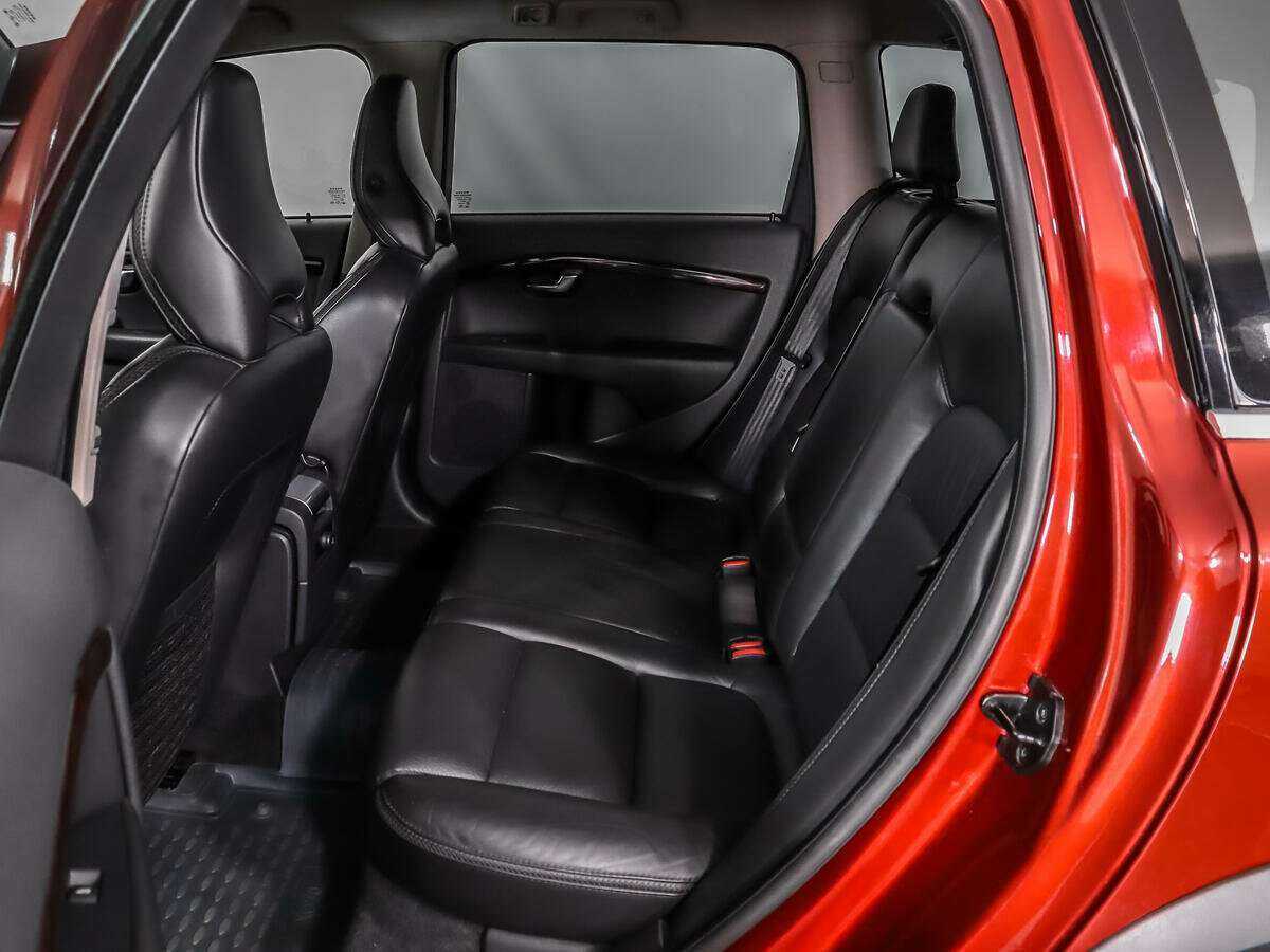 Купить Volvo XC70 с пробегом. Фото: #12