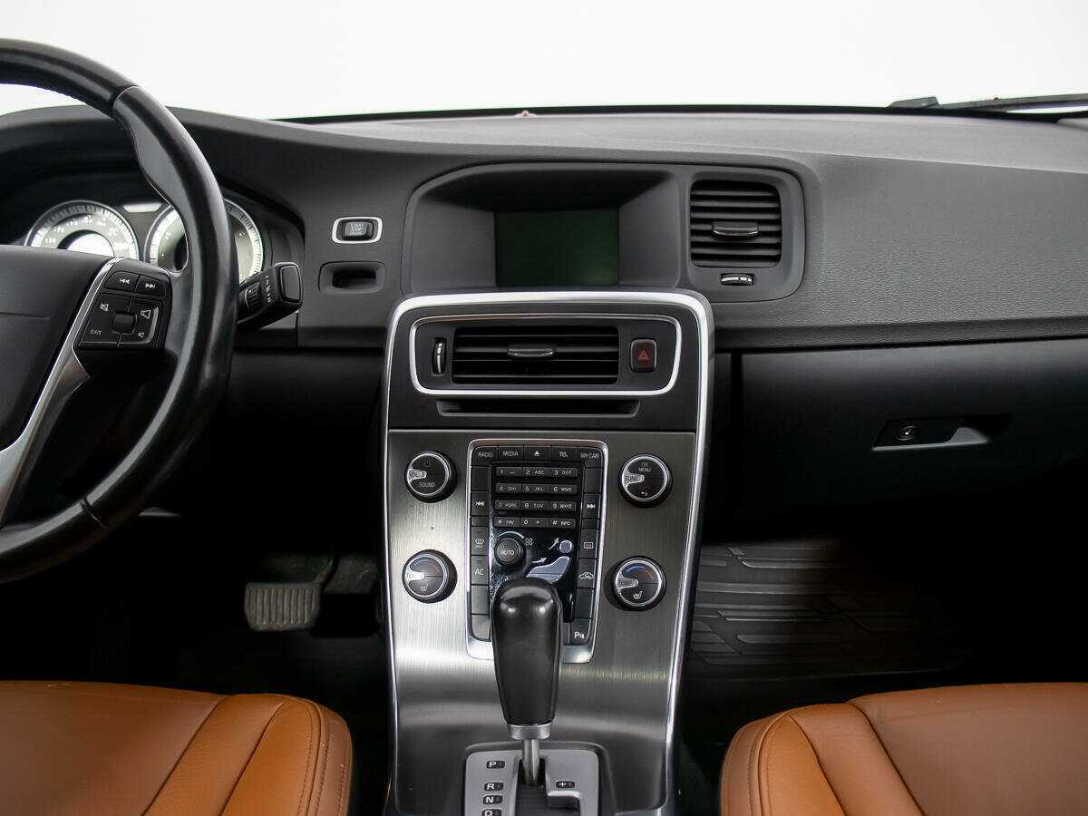 Купить Volvo S60 с пробегом. Фото: #12