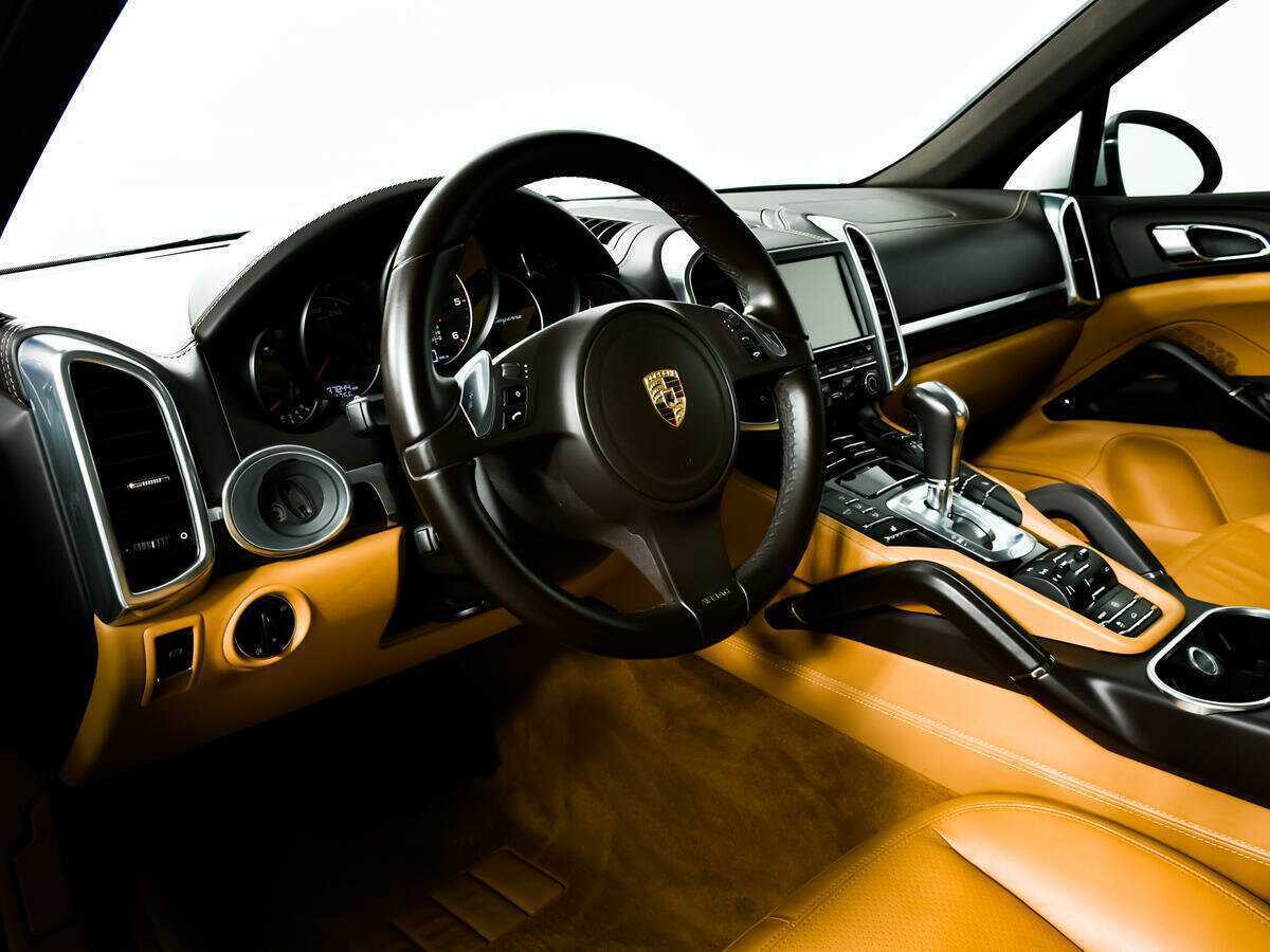 Купить Porsche Cayenne с пробегом. Фото: #12