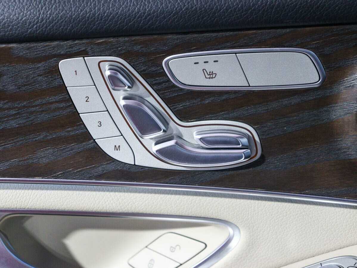 Купить Mercedes-Benz GLC Coupe с пробегом. Фото: #18